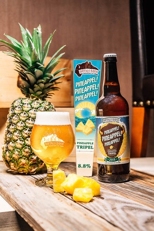 Pineappel! Pineappel! Pineappel!